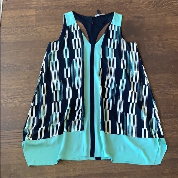 BCBG Maxazria Shift Dress Size Small - Picture 3 of 9